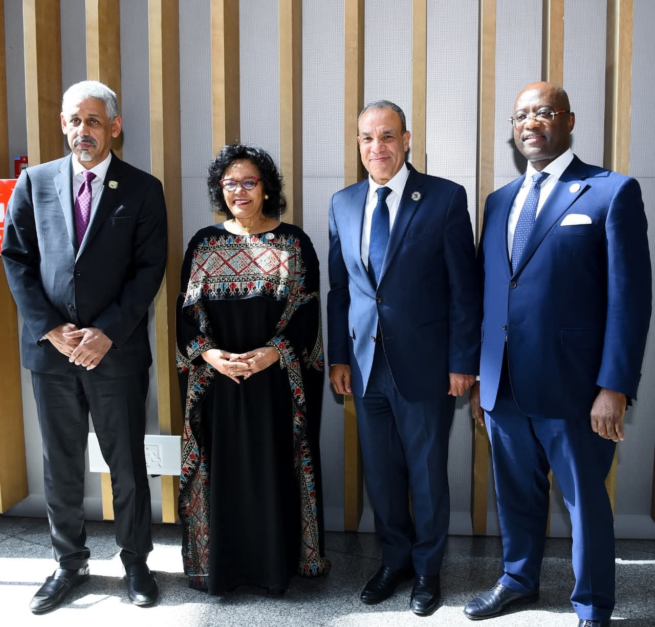وزير الخارجية يلتقي رؤساء بنك التصدير والاستيراد الأفريقي وبنك التنمية الأفريقي والمديرة التنفيذية للنيباد على هامش أعمال قمة الاتحاد الافريقى 