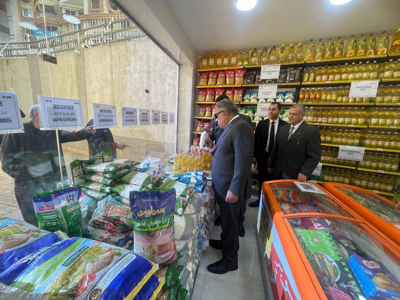 محافظ الدقهلية يفتتح منفذ جهاز مستقبل مصر للتنمية المستدامة بديوان عام المحافظة