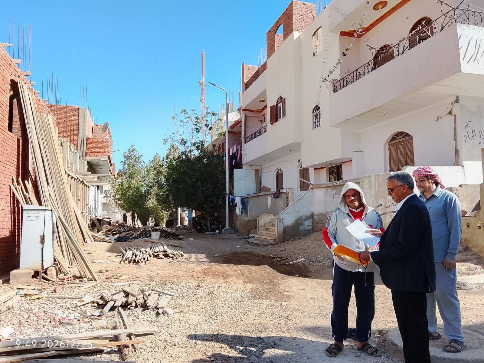 متابعة ميدانية مكثفة لرئيس مدينة القصير لرصد مخالفات البناء والتصدي للتعديات
