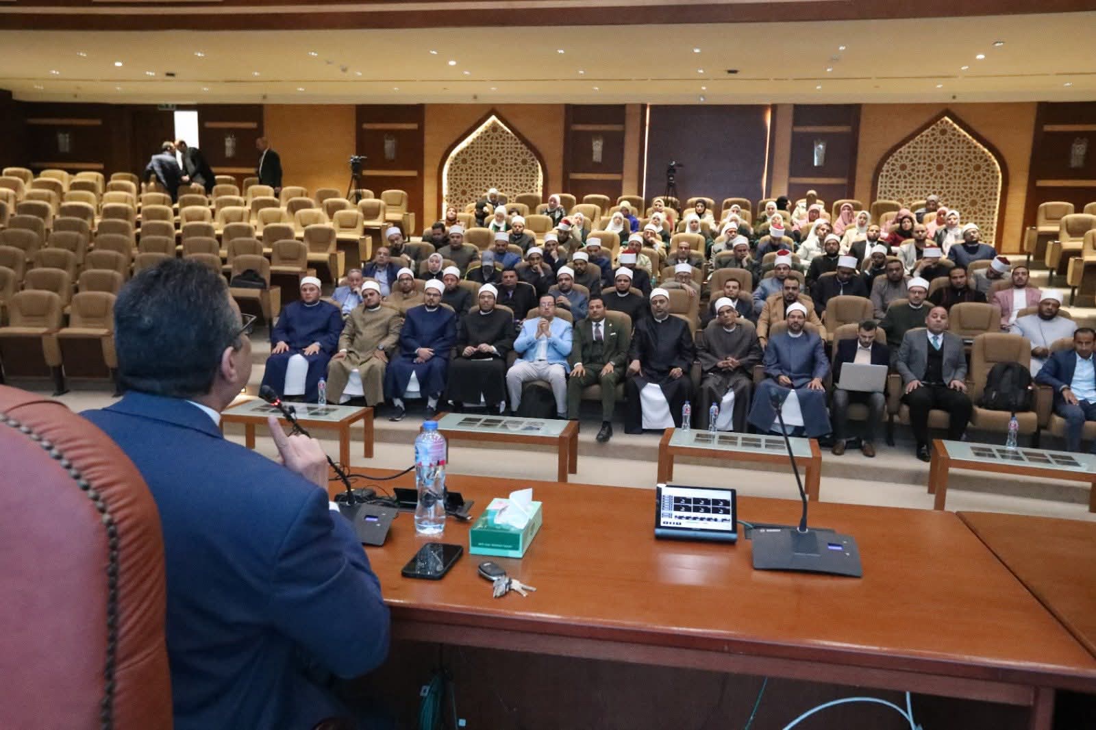 «القضية الفلسطينية في مرآة الإعلام الدولي قراءة في آليات التأثير وصناعة السرديات» محاضرة عميد كلية الإعلام بجامعة الأزهر في دورة التعريف بالقضية الفلسطينية