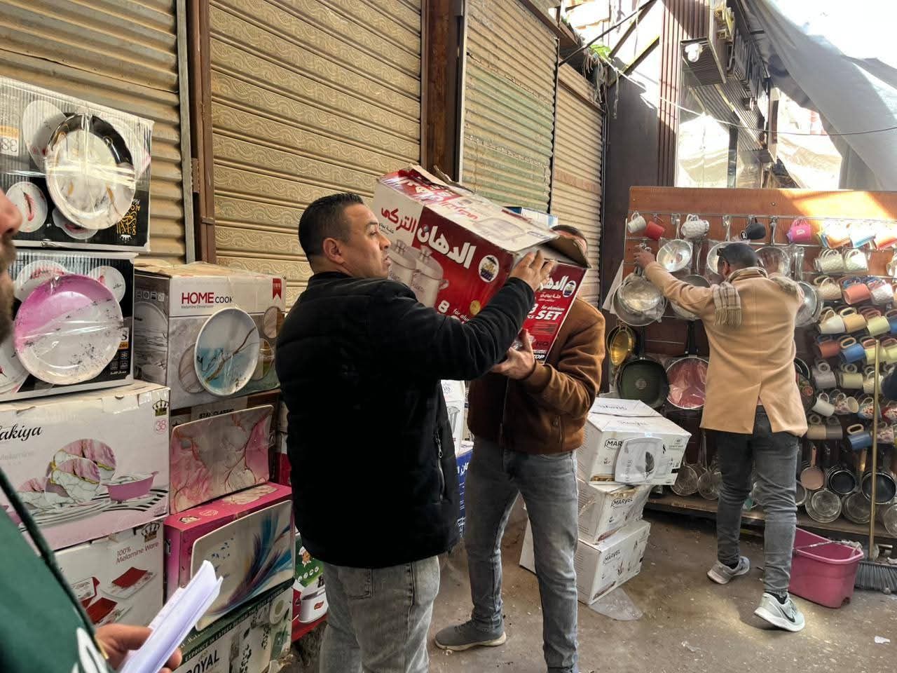 محافظ المنيا يوجّه بتكثيف التفتيش على المحال العامة وتحرير 404 مخالفات متنوعة بـ4 مراكز