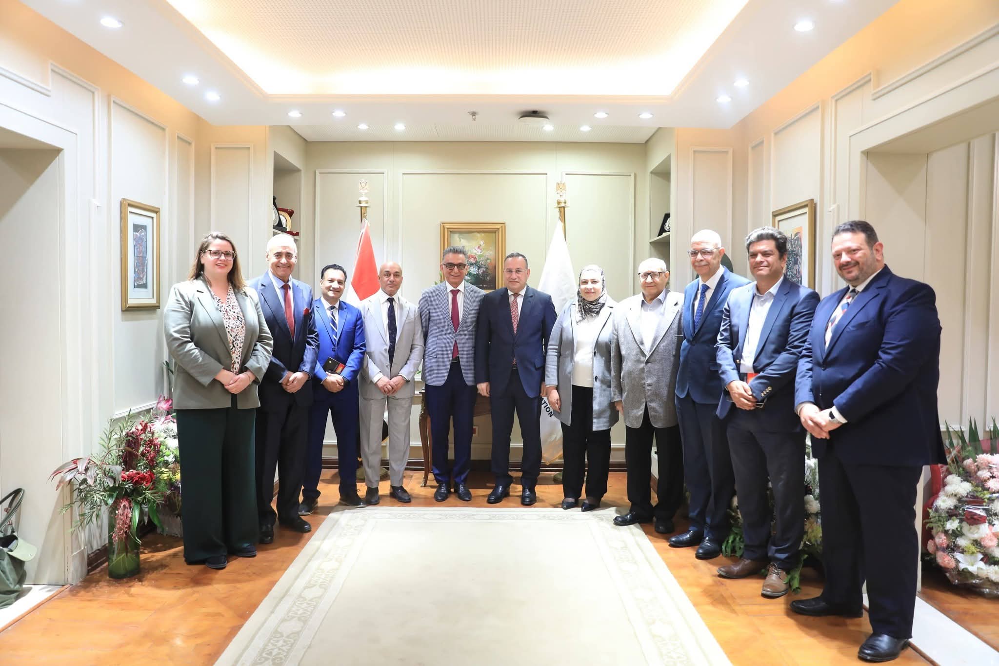 وزير التعليم العالي يبحث مع وفد جامعة رووان الأمريكية متابعة تنفيذ اتفاقية إنشاء الفرع الدولي للجامعة في مصر