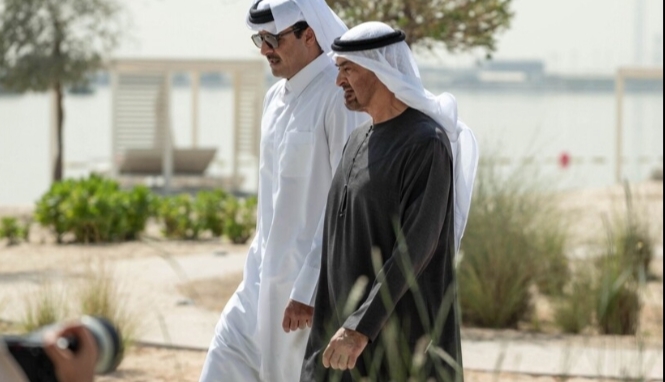 مباحثات قطرية إماراتية في أبو ظبي