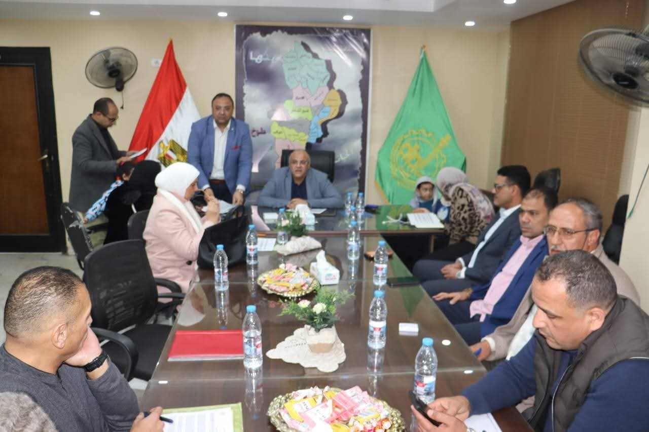 محافظ القليوبية يعقد اللقاء الجماهيري الإسبوعي بمدينة شبين القناطر لحل مشكلات مدن شبين القناطر والخانكة والخصوص