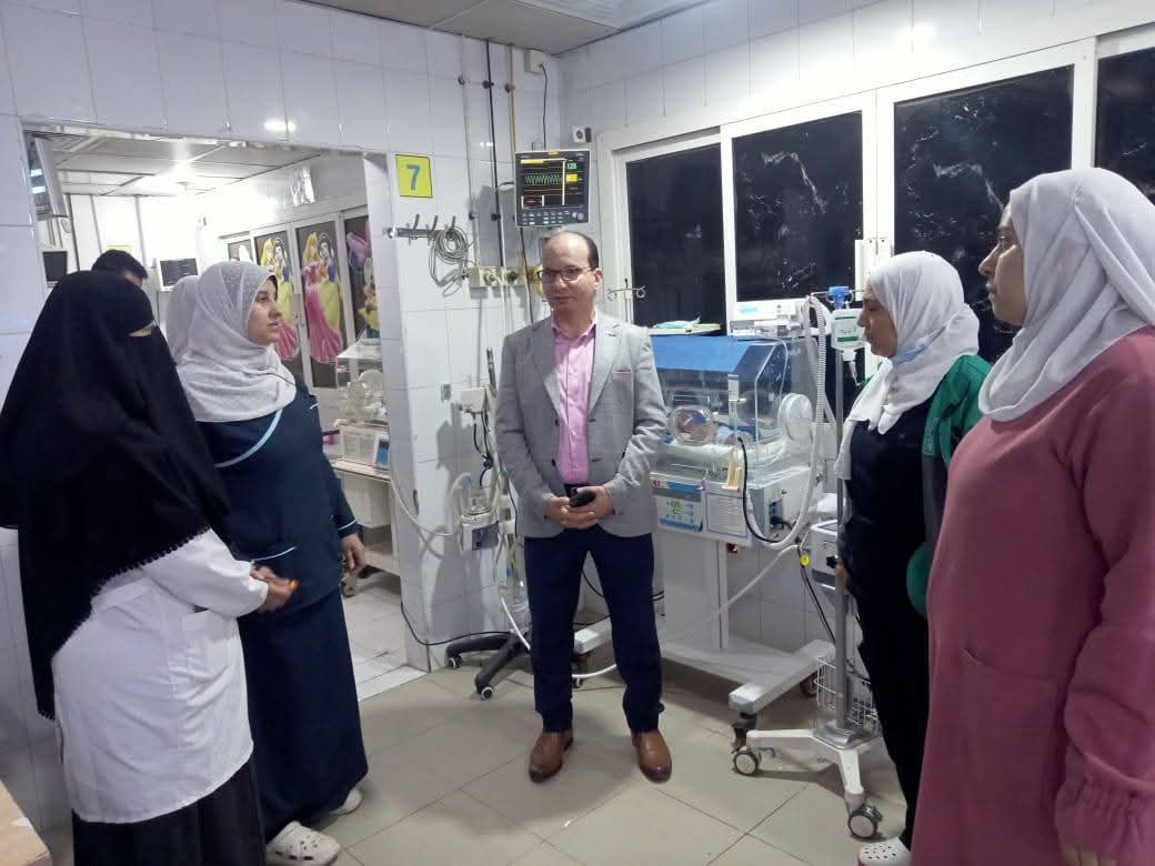 وكيل صحة الدقهلية يجري زيارة مسائية مفاجئة لمستشفى نبروه المركزي ويوجه بتعزيز جاهزية غرفة الإنعاش القلبي الرئوي ويشيد بالطفرة الملحوظة في أداء المستشفى