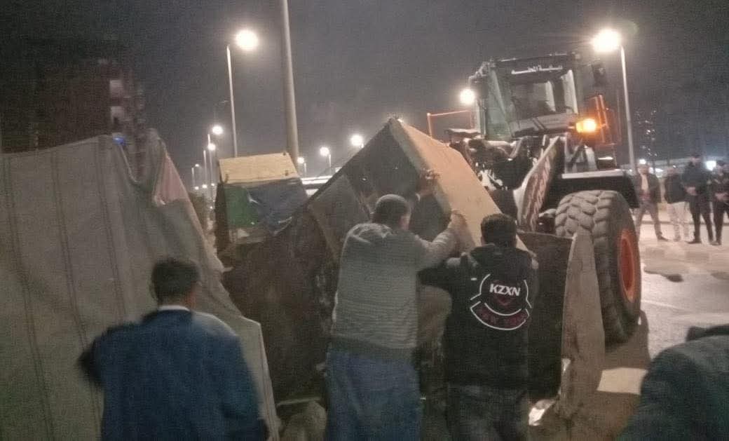 محافظ الغربية بالتنسيق مع مدير أمن الغربية ينفذان حملات صباحية وليلية على مدار الساعة لإزالة الإشغالات بمركز ومدينة المحلة