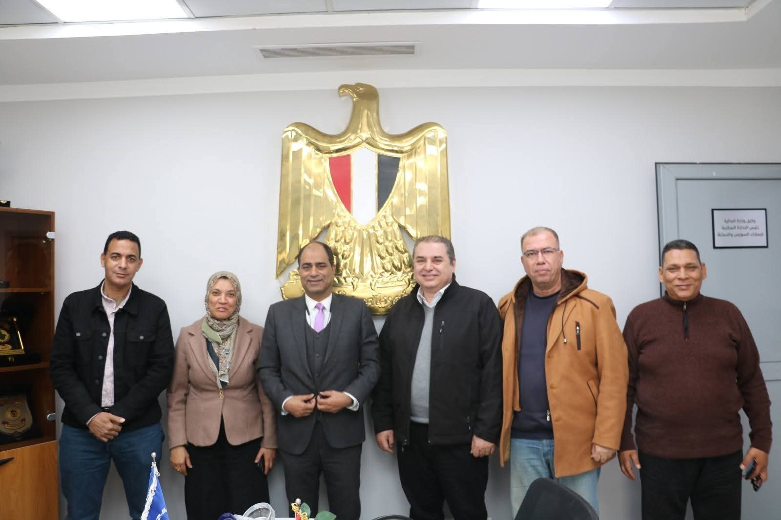 رئيس هيئة المواصفات والجودة يتفقد فرعي الهيئة بالسويس والعين السخنة لمتابعة سير العمل وكفاءة المعامل