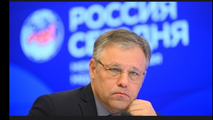 روسيا تعلن إجلاء مجموعتين إضافيتين من خبرائها في محطة "بوشهر" الإيرانية