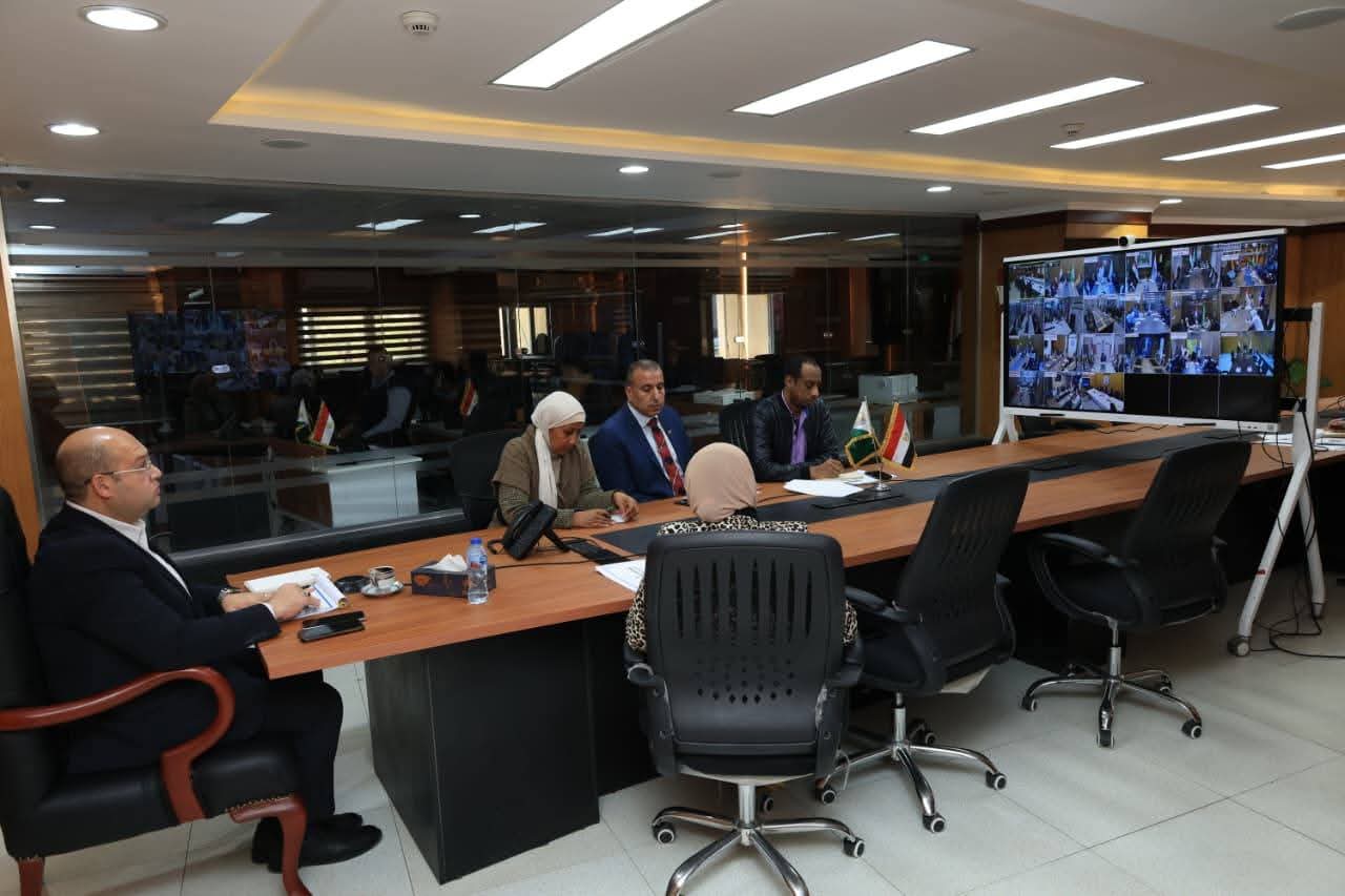 عبر تقنية الفيديو كونفرانس نائب محافظ الجيزة يشارك في أجتماع مع مسؤولي الوحدة المركزية للمبادرة الرئاسية ( حياة كريمة ) بوزارة التنمية المحلية
