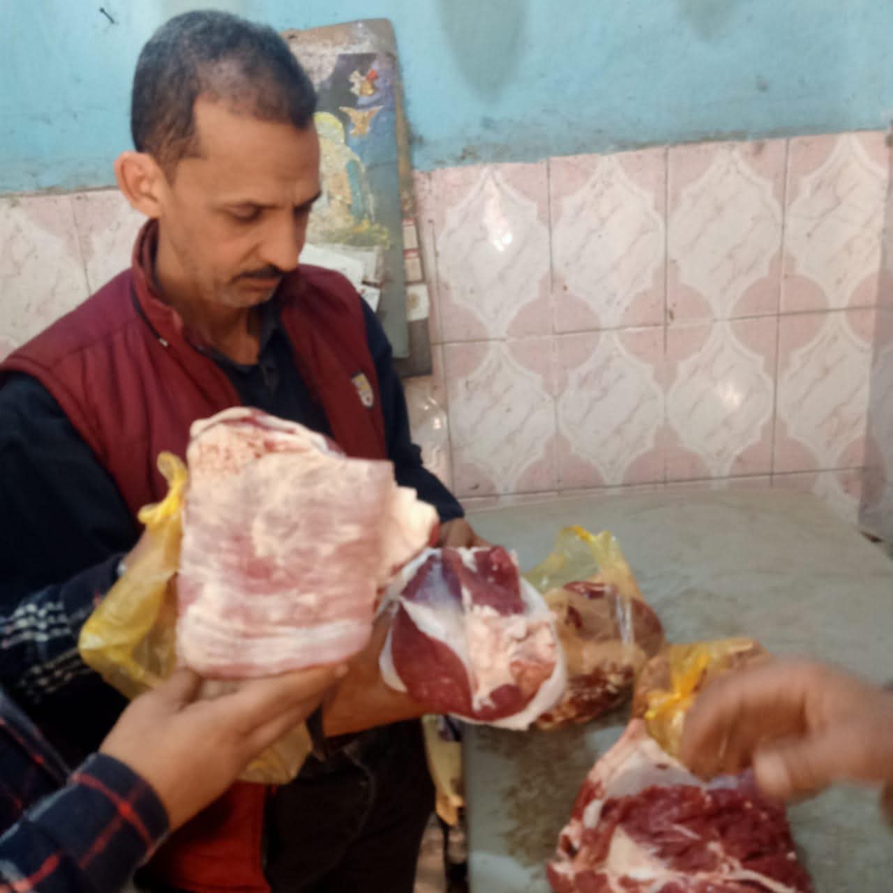 بيطري المنيا: ضبط 965 كيلو لحوم غير صالحة ومذبوحة خارج المجازر