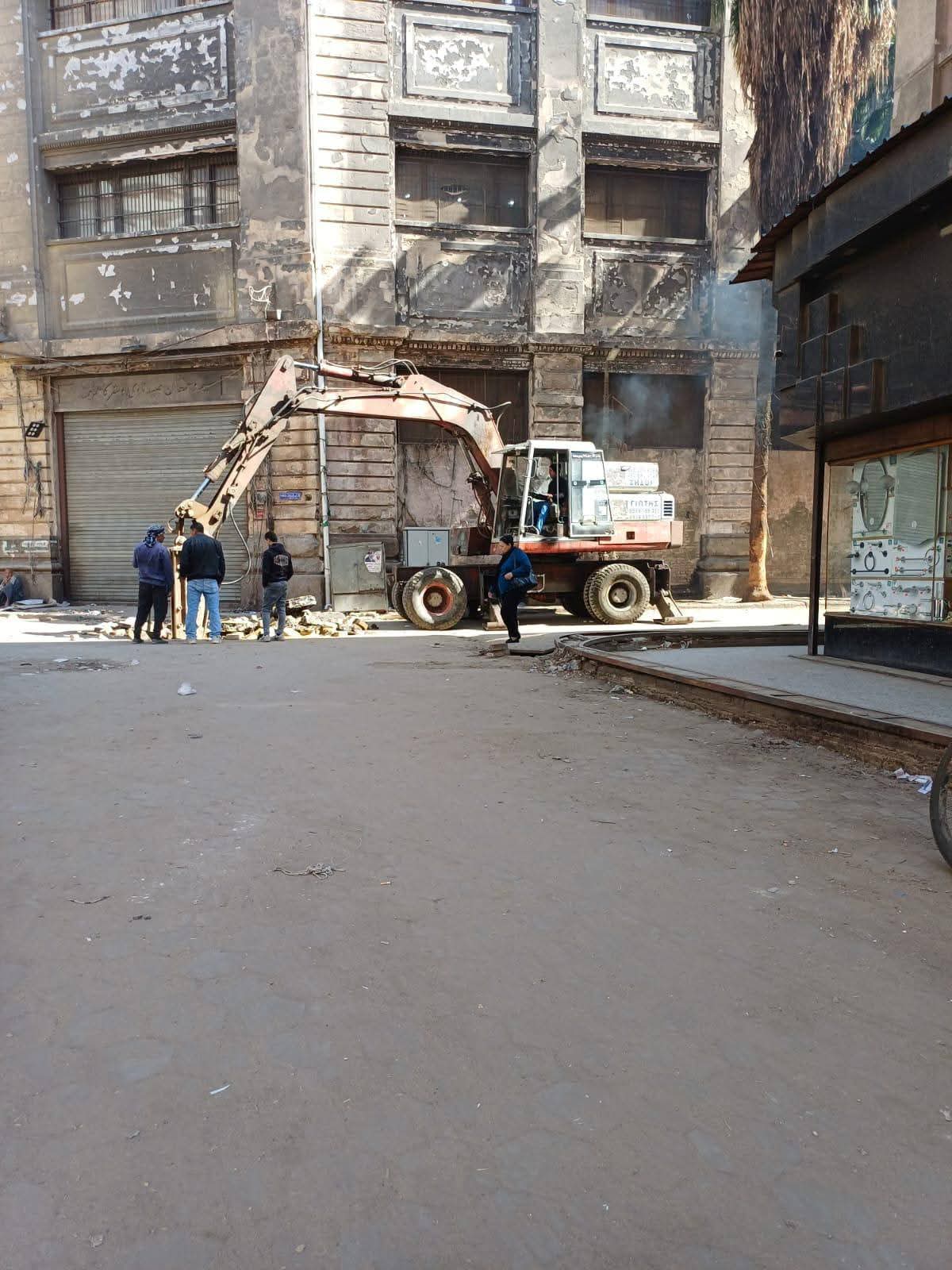 وزيرة التنمية المحلية والبيئة تعلن بدء تنفيذ أعمال المرافق بالمرحلة الثانية لتطوير منطقة العتبة بالقاهرة ضمن خطة الدولة للارتقاء بالأسواق الحضرية