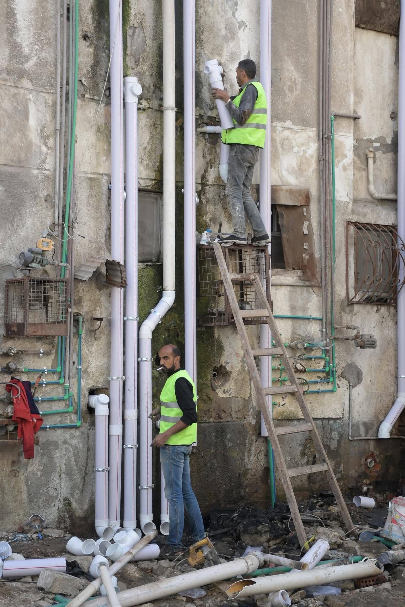 نقلة نوعية لأهالي الضواحي.. محافظ بورسعيد يتفقد سير أعمال تطوير 30 عمارة وتحسين البنية التحتية بمنطقة “فاطمة الزهراء”