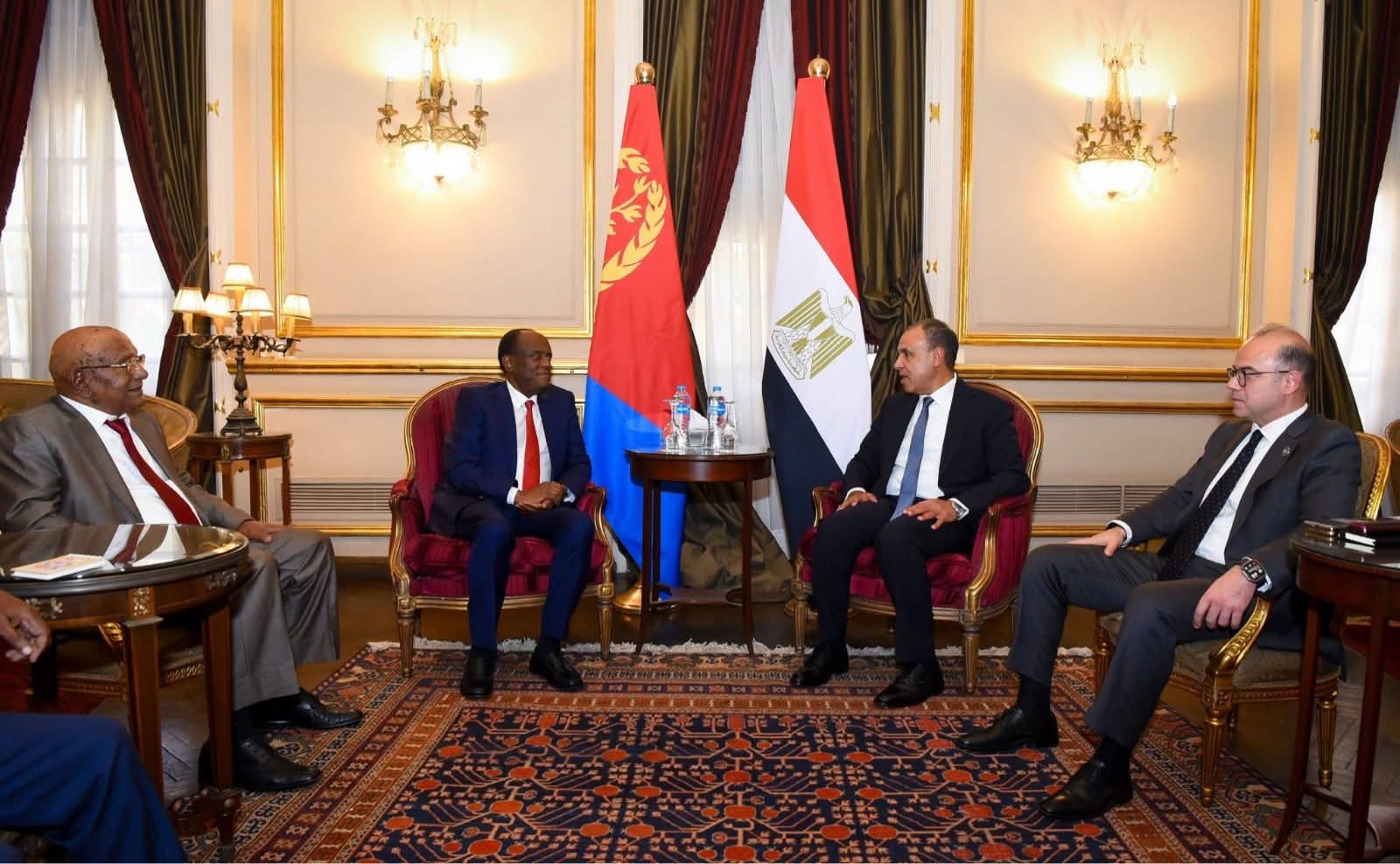 وزيرا الخارجية والاستثمار يستقبلان المستشار الاقتصادي للرئيس الإريتري ووزير التجارة والصناعة لبحث تنسيق السياسات لتعزيز الشراكات الاستراتيجية والاستثمارية والتجارية