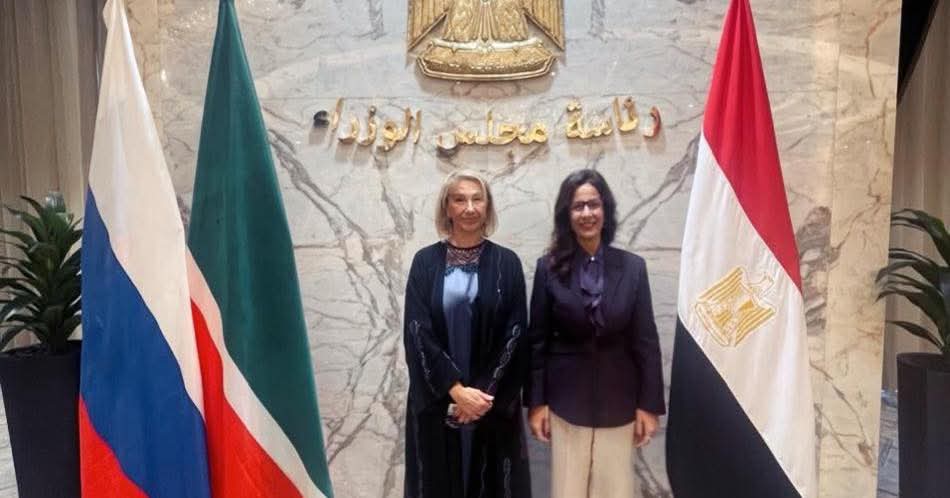 الدكتورة جيهان زكى وزيرة الثقافة تهنئ نظيرتها التتارستانية باختيار كازان عاصمة للثقافة الإسلامية 