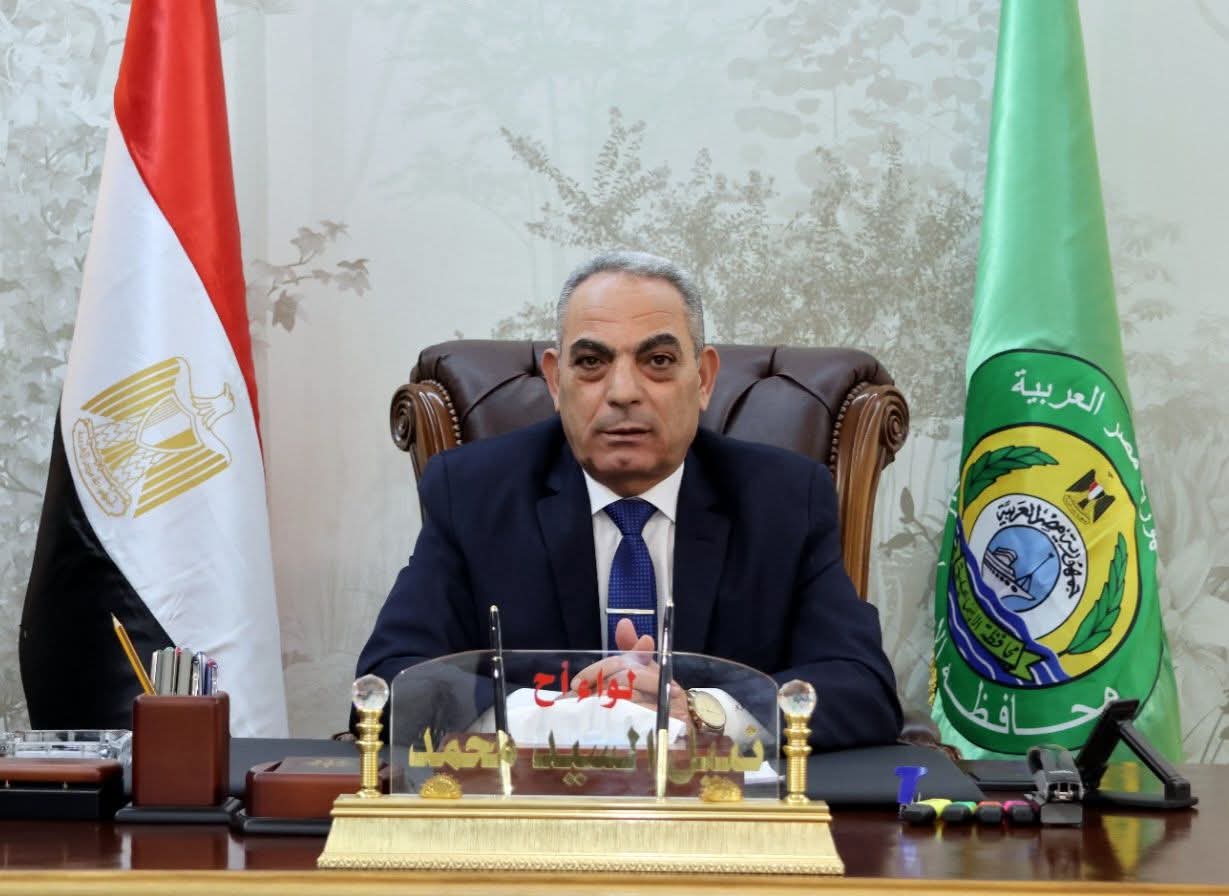 محافظ الإسماعيلية ينعي الفتاة ضحية حادث الشارع التجاري 