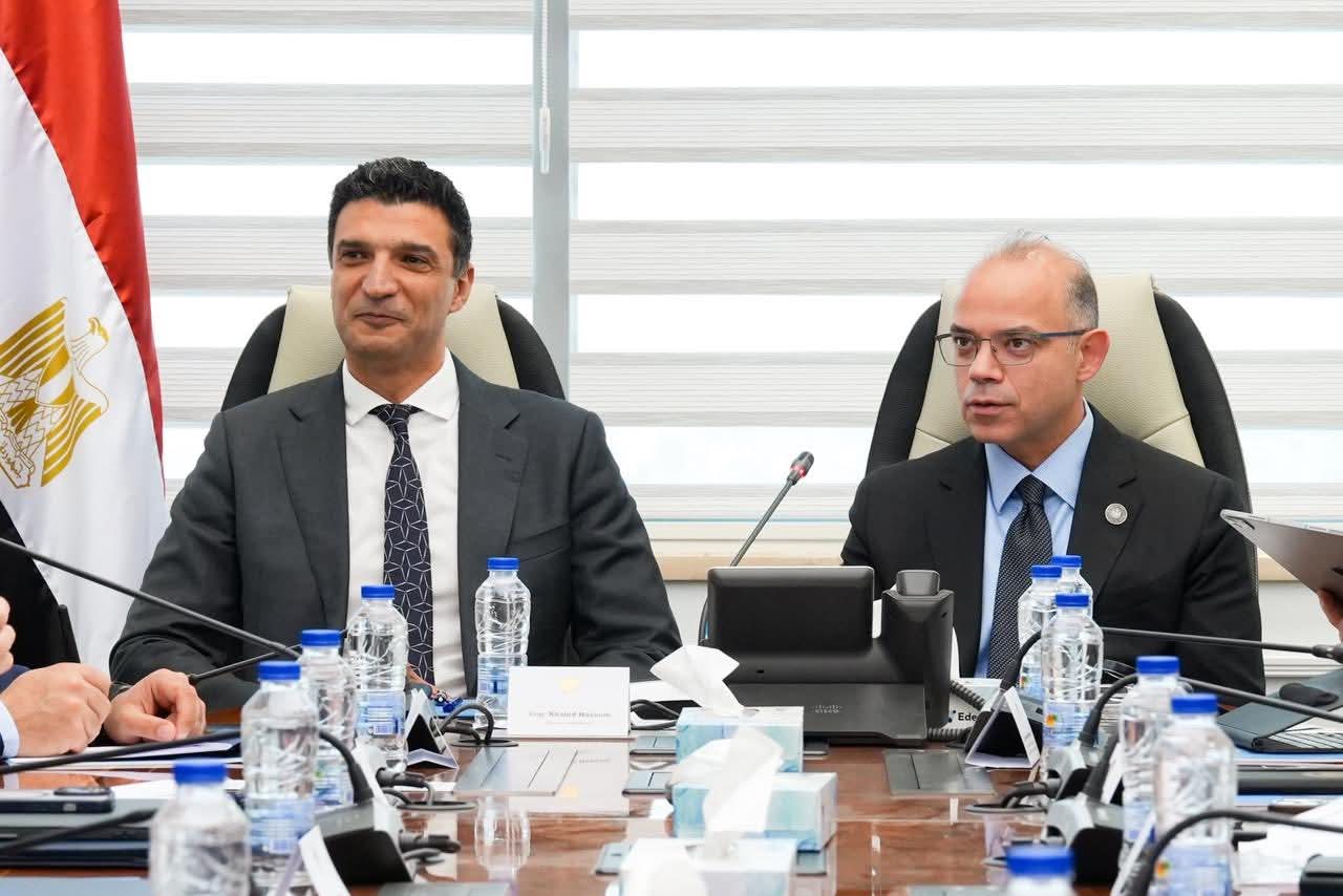 وزيرا الاستثمار والتجارة الخارجية والصناعة يبحثان مع شركة "Air Liquide" الفرنسية فرص التوسع وزيادة الاستثمارات في مصر