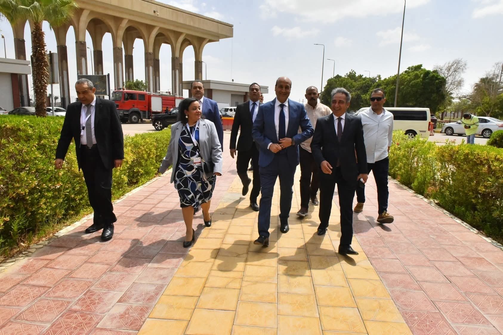 محافظ أسيوط يفتتح ملتقى "إكسبورت سمارت 2026" لأول مرة في صعيد مصر لتمكين المصانع المحلية من التوسع عالميًا