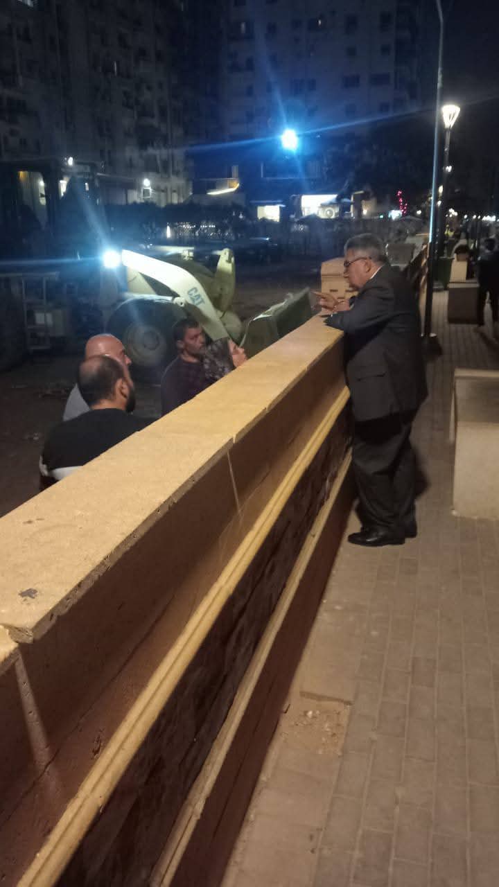 محافظ الدقهلية يتفقد أعمال تعزيز الخدمات وإنشاء غرفة عمليات بممشى المنصورة  