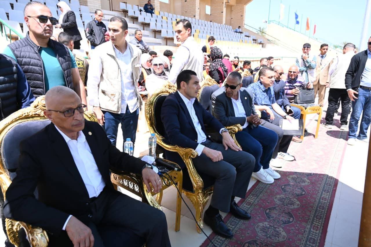 وزير الشباب والرياضة ومحافظ شمال سيناء يتفقدان حمام السباحة الأولمبي وعددًا من المشروعات التنموية باستاد العريش