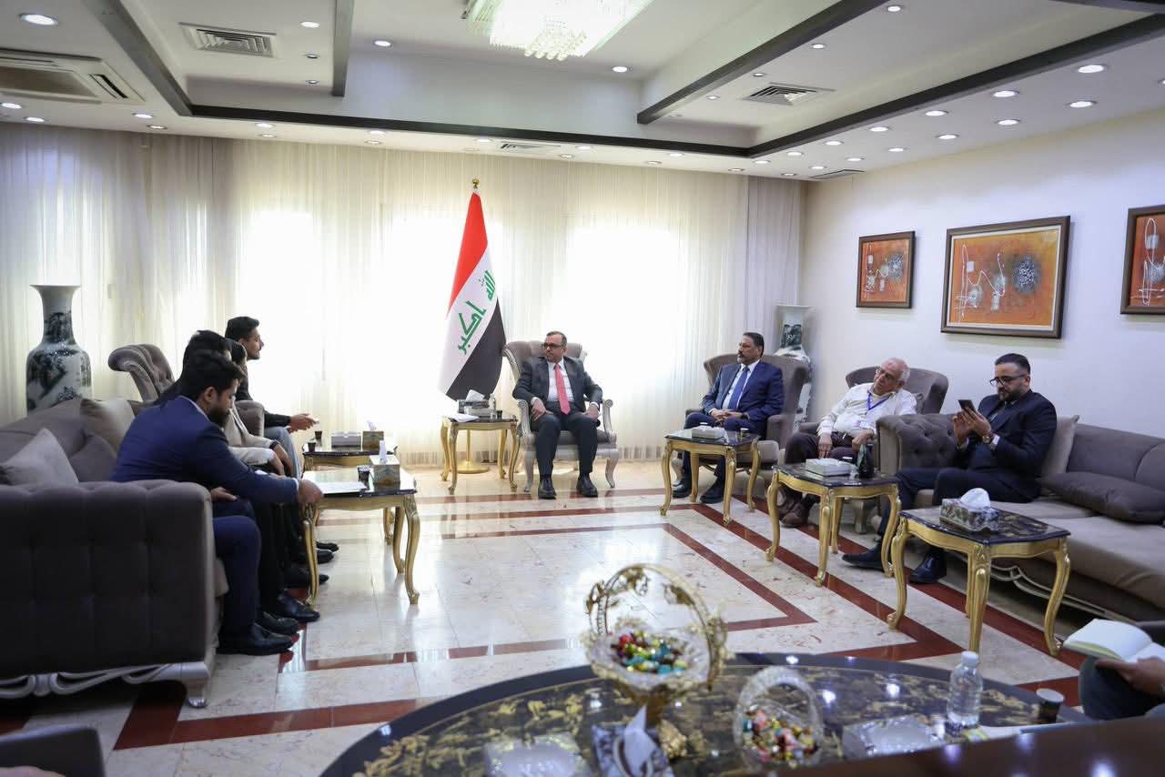 وزير الصحة العراقية يستقبل ممثلي خريجي الدفعات المختلفة 