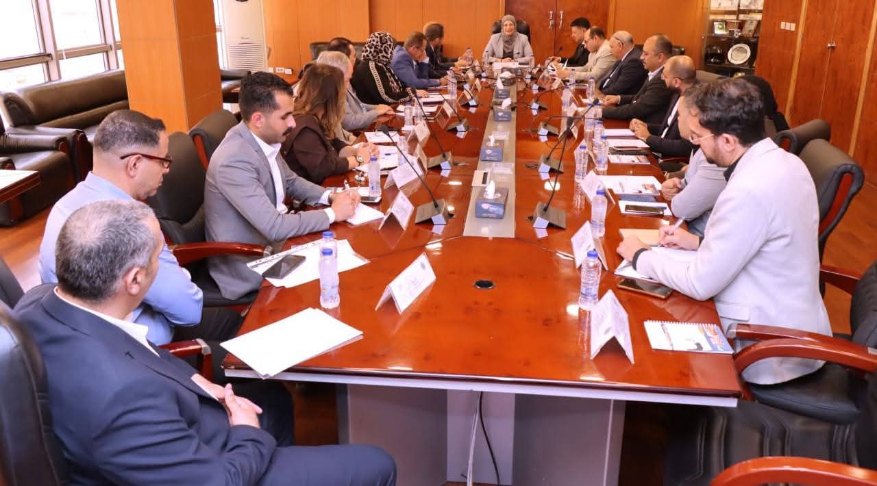 هيئة التنمية الصناعية تبحث سبل تعزيز الاستثمار الصناعي مع جمعية مستثمري العاشر من رمضان