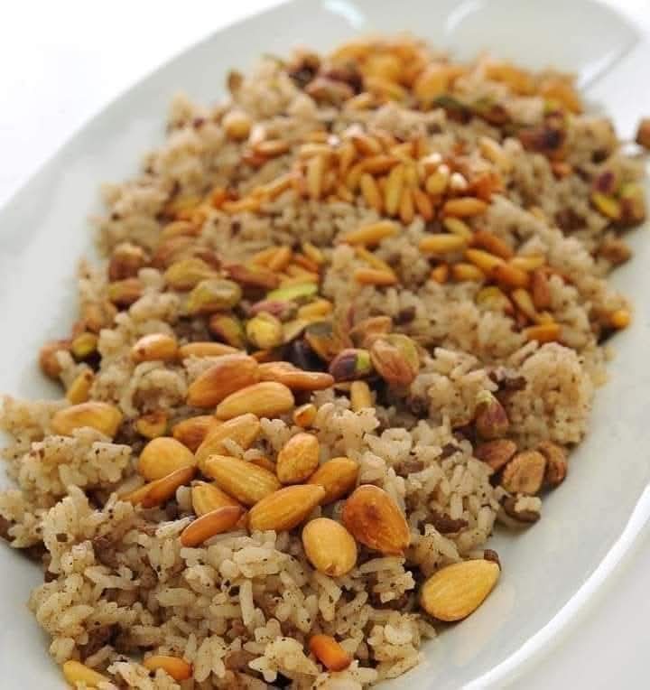 مطبخ الكنانة "أرز باللحــــــم المفــــــــروم والمكســـــــــرات