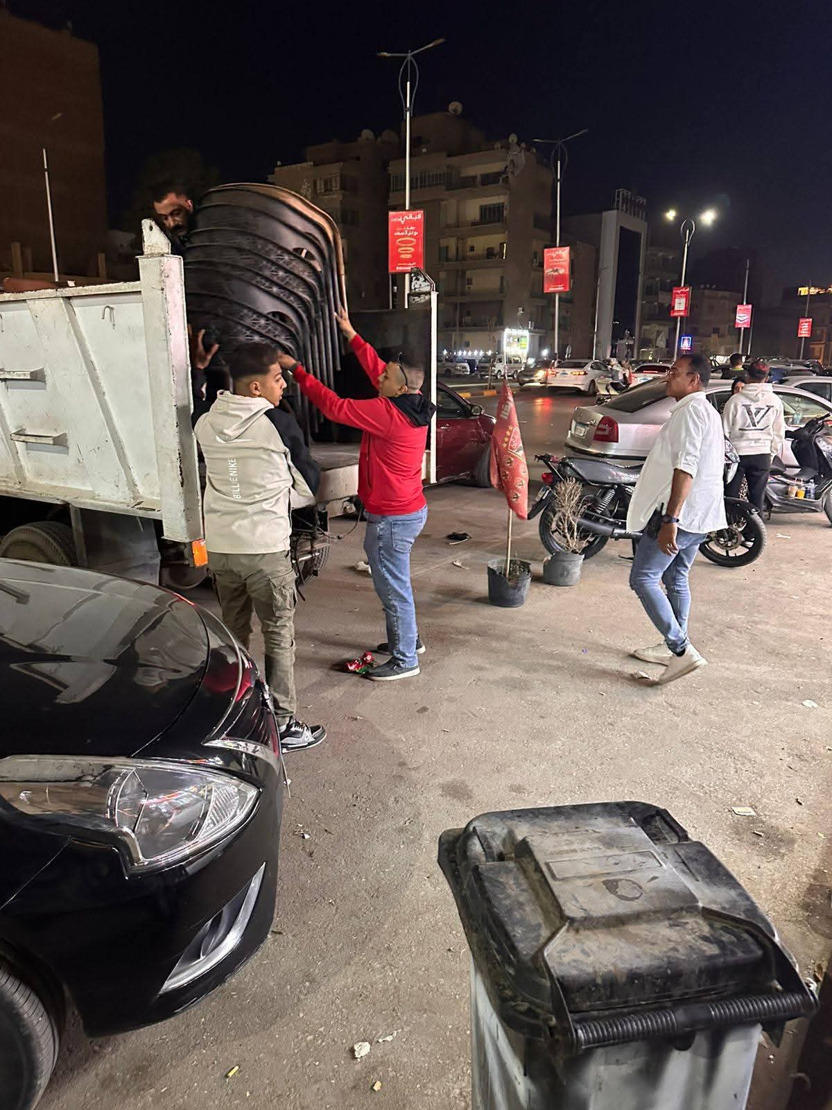 محافظ الجيزة يقود حملات غلق وتشميع للمقاهي والكافيهات المخالفة بشوارع خاتم المرسلين وترسا وزغلول