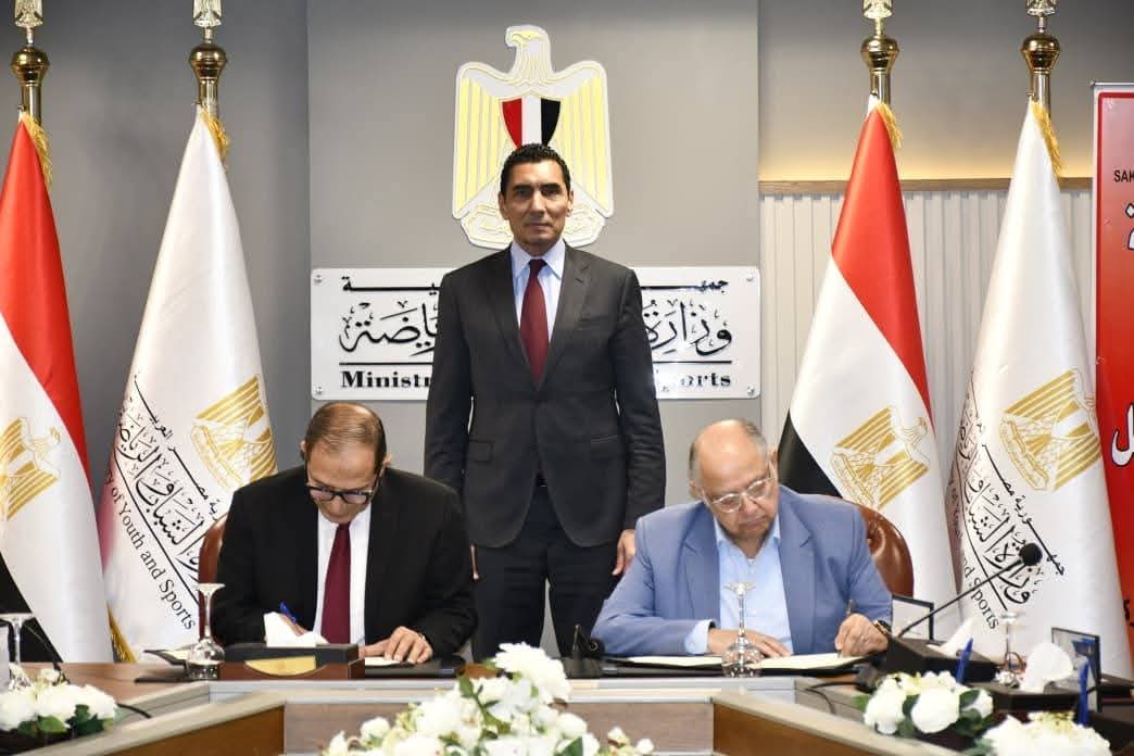 وزير الشباب والرياضة يشهد توقيع بروتوكول رعاية بين الاتحاد المصري للدراجات وشركة سقارة للسياحة