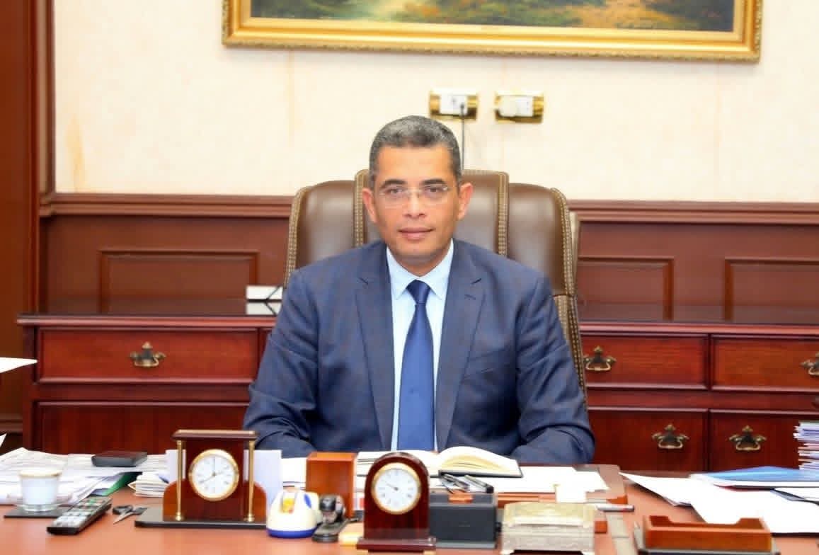 باعتماد ٩٥٠ مليون جنيه.. محافظ البحر الأحمر يعلن بدء تنفيذ مشروع ضخم لمد خطوط الصرف الصحي بـ ٨ مناطق بمدينة الغردقة