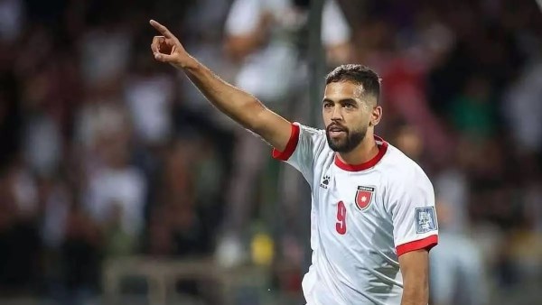 الأهلي يفتح خط المفاوضات لضم علي علوان.. والسيلية القطري يطلب 3 ملايين دولار