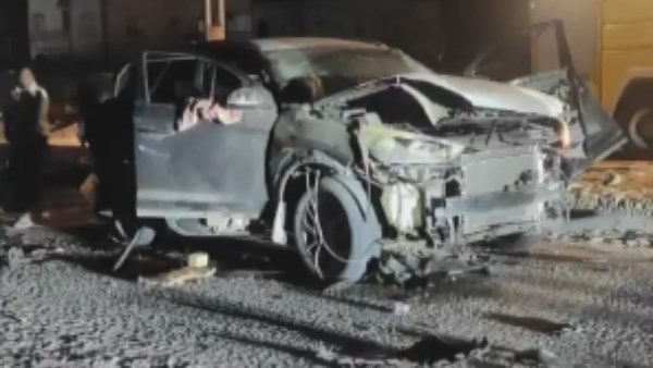 الصور الأولى تكشف حجم الدمار بعد اغتيال مراسل العربية محمد عيضة في المكلا