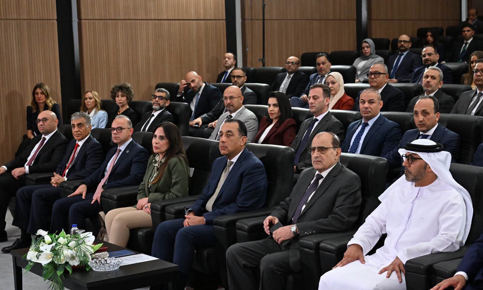 رئيس الوزراء يشهد مراسم توقيع شراكة استراتيجية بين "ميدار" و"ماجد الفطيم" 