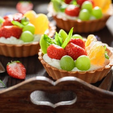 ميني تارت بالكاسترد والفواكه حلوى سهلة وسريعة للمناسبات