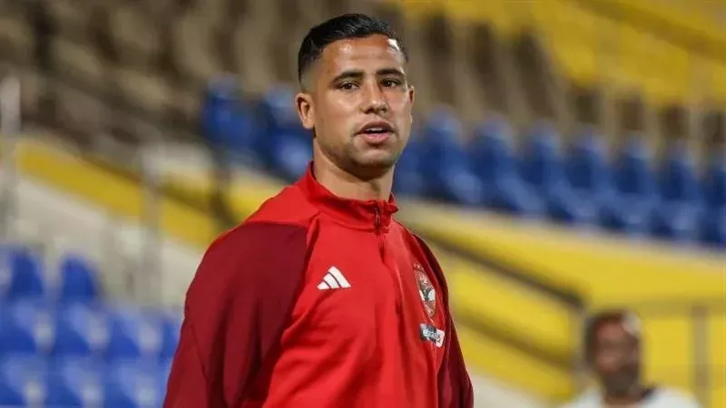 الأهلي يقرر قيد رضا سليم بدلاً من يوسف بلعمري في قائمة الموسم الجديد