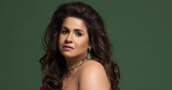 الفنانة إنجي وجدان تنجو من حادث تصادم في الشيخ زايد