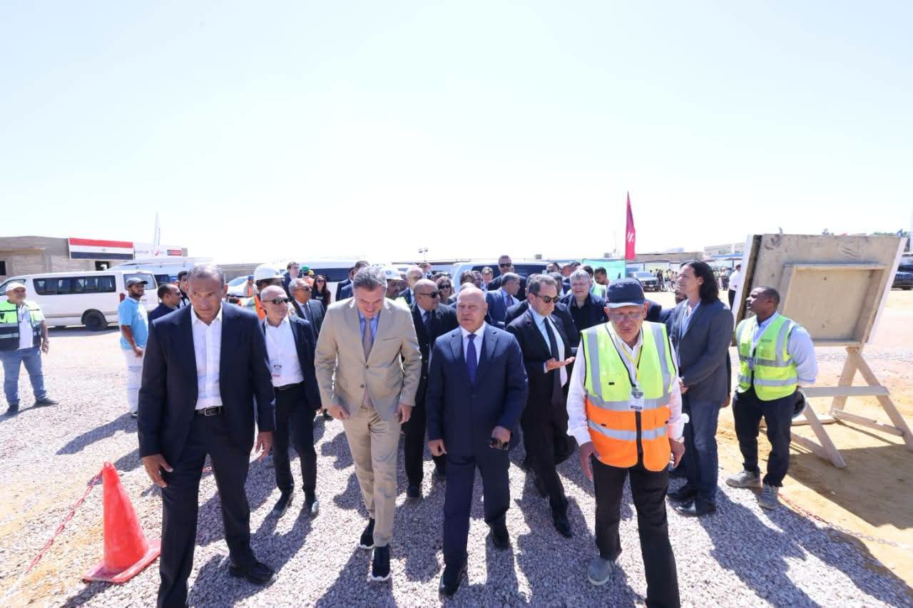 في إطار العلاقات القوية والممتدة بين مصر وفرنسا والتعاون الكبير بين الجانبين في مجالات النقل المختلفة