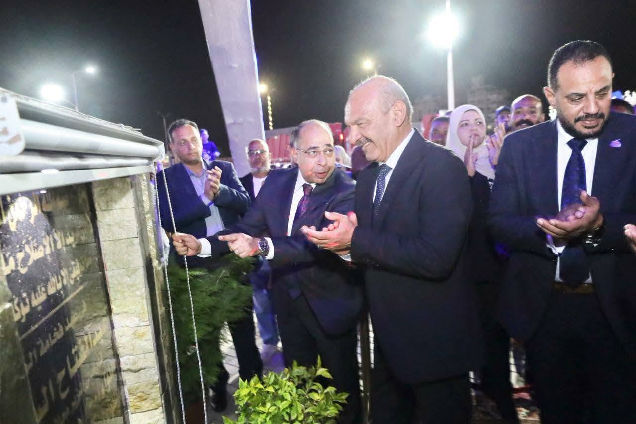 محافظ السويس يفتتح ميدان مصر – إيران بعد تطويره ويؤكد: الحفاظ على الإنجازات مسؤولية الجميع
